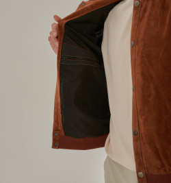 Мужская куртка на резинке из натуральной замши