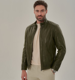 Кожаная куртка в цвете хаки мужская