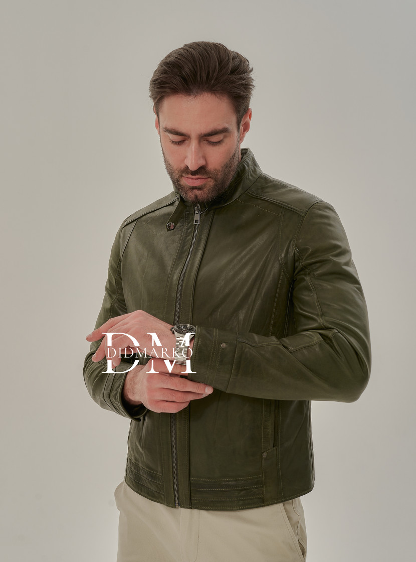 Кожаная куртка в цвете хаки мужская