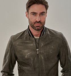 Куртка из кожи в стиле кроко для мужчин