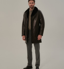 Элегантная классическая мужская дубленка