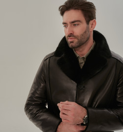 Элегантная классическая мужская дубленка