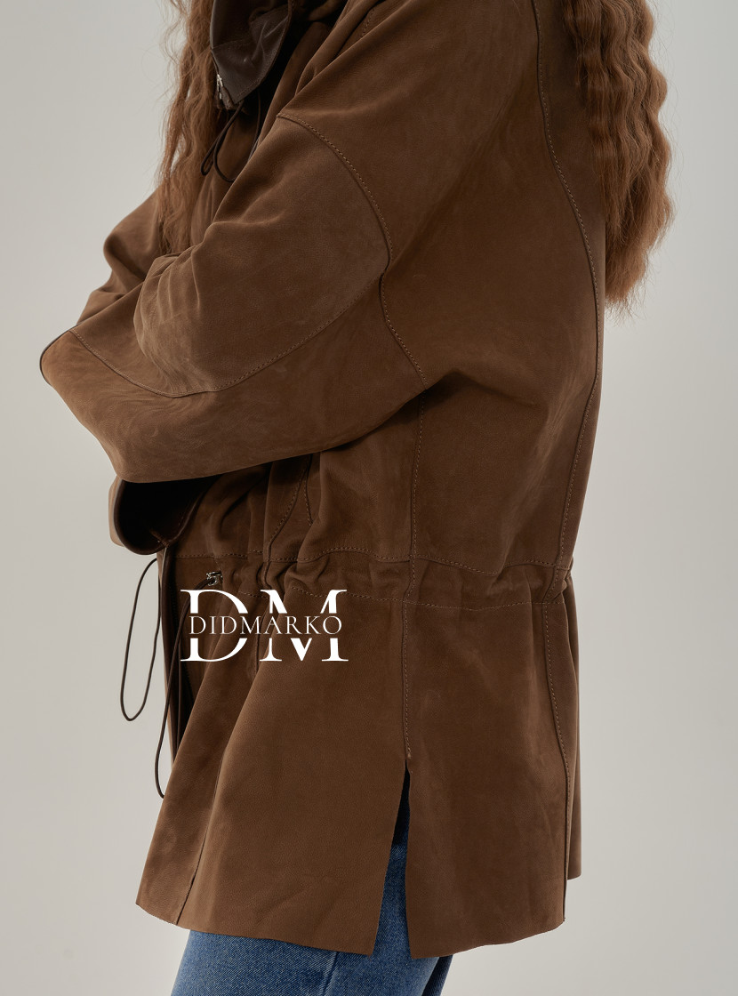 Удлиненная женская кожаная куртка с капюшоном 