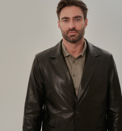 Классический пиджак из кожи мужской