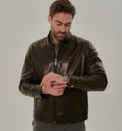 Черная кожаная куртка мужская