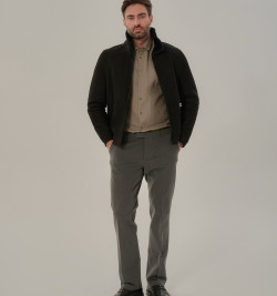 Мужская дубленка из замши черного цвета