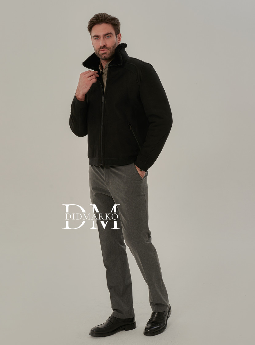 Мужская дубленка из замши черного цвета