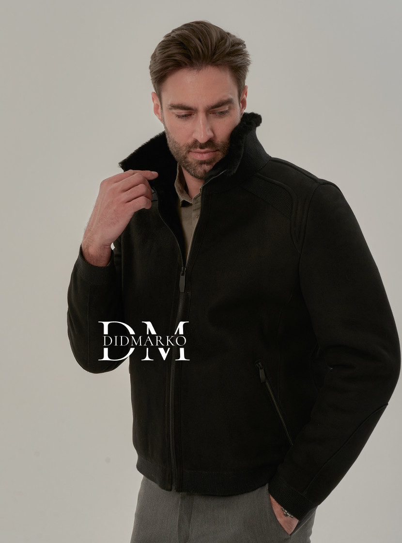 Мужская дубленка из замши черного цвета