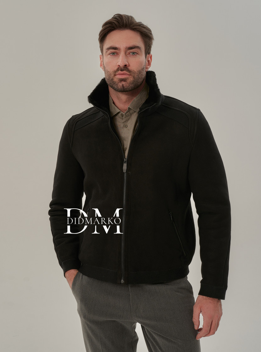 Мужская дубленка из замши черного цвета