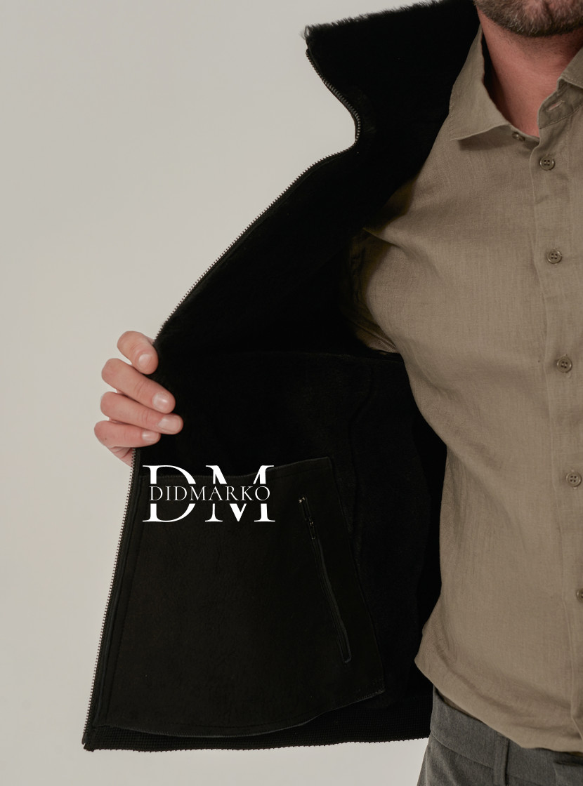 Мужская дубленка из замши черного цвета