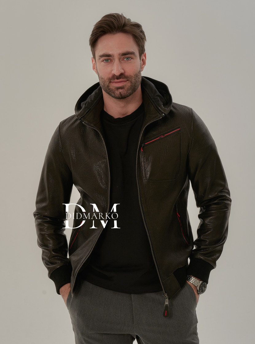 Кожаная куртка с капюшоном мужская