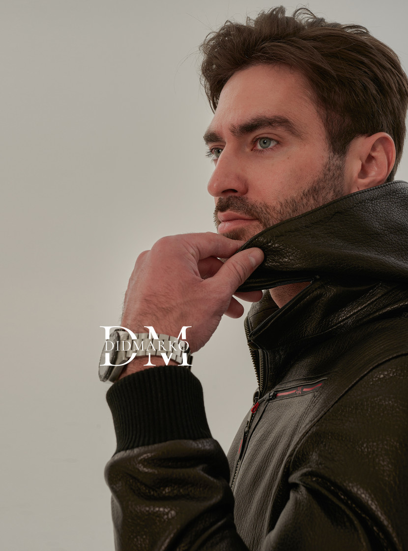 Кожаная куртка с капюшоном мужская