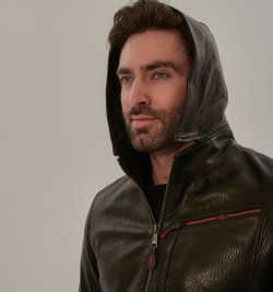 Кожаная куртка с капюшоном мужская