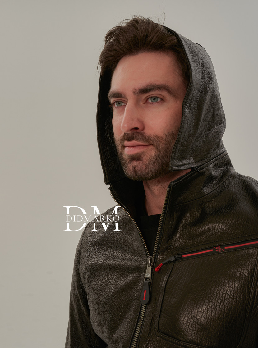 Кожаная куртка с капюшоном мужская