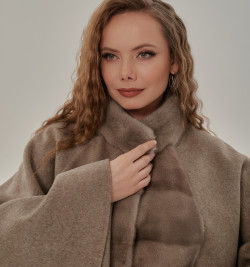 Кашемировое пончо с мехом норки