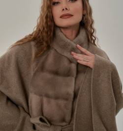 Кашемировое пончо с мехом норки