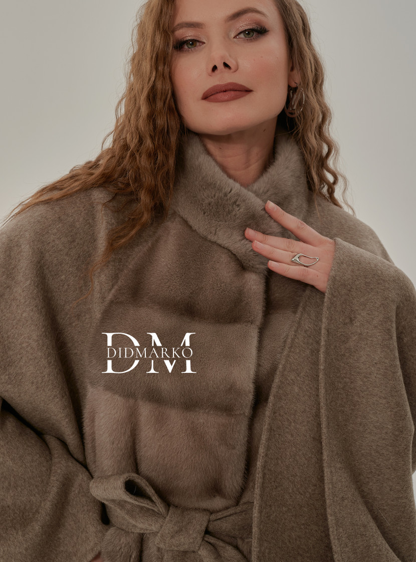 Кашемировое пончо с мехом норки