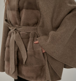 Кашемировое пончо с мехом норки