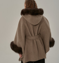 Пончо с капюшоном большие размеры