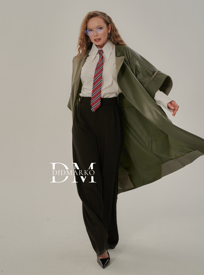 Дизайнерская кожаная накидка больших размеров