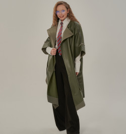 Дизайнерская кожаная накидка больших размеров