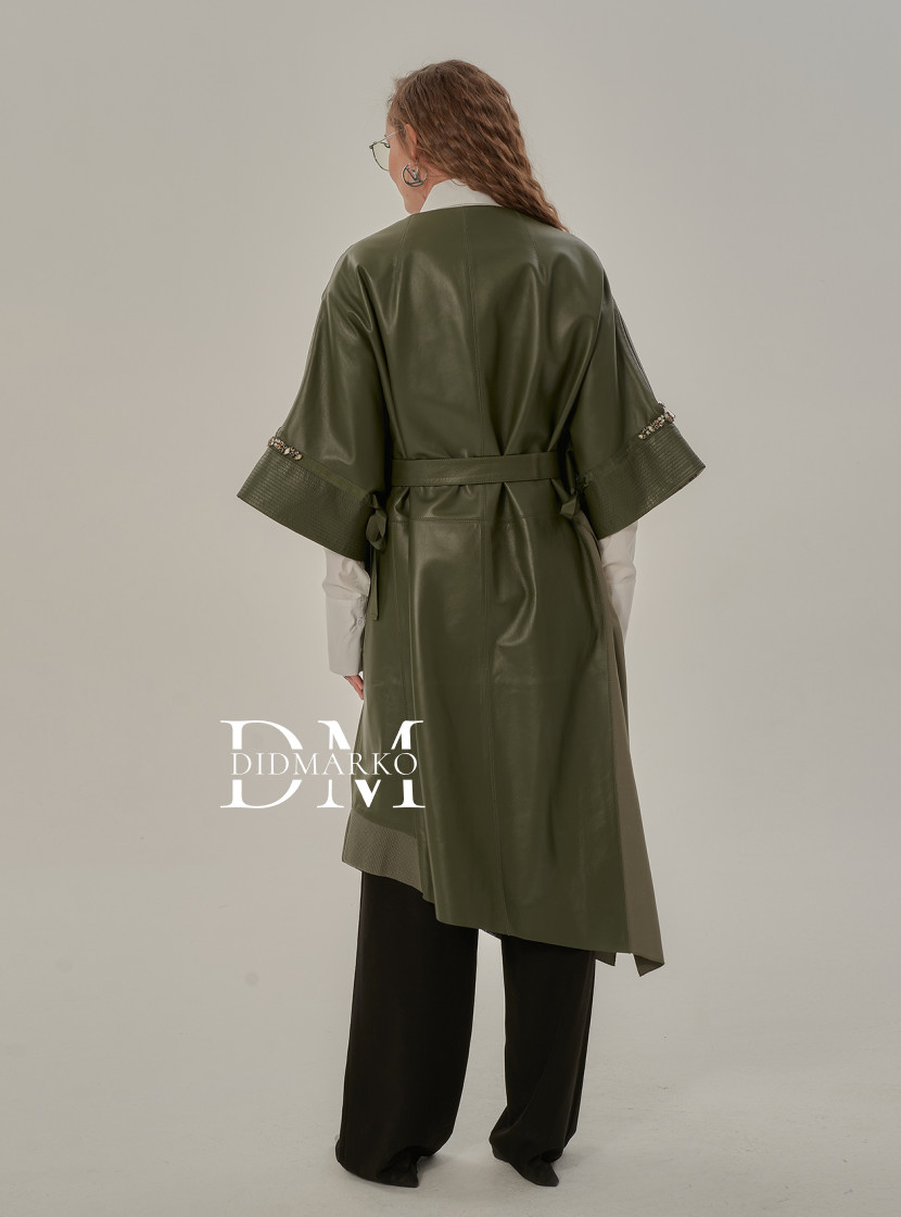 Дизайнерская кожаная накидка больших размеров