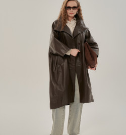 Женский кожаный плащ больших размеров