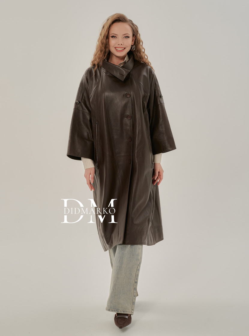 Женский кожаный плащ больших размеров