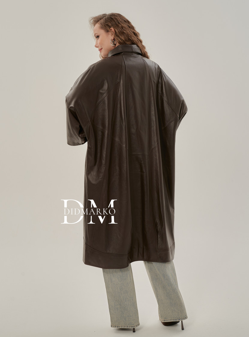 Женский кожаный плащ больших размеров