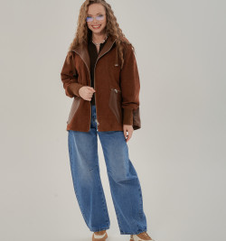 Замшевая куртка с капюшоном 