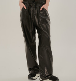 Брюки из натуральной кожи на резинке