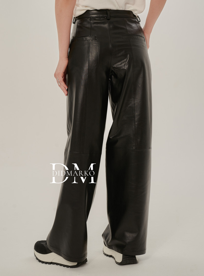 Черные брюки из кожи прямые 