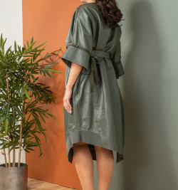 Дизайнерская кожаная накидка больших размеров