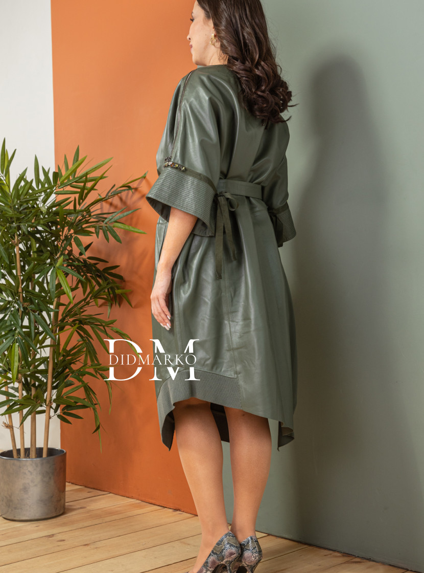 Дизайнерская кожаная накидка больших размеров