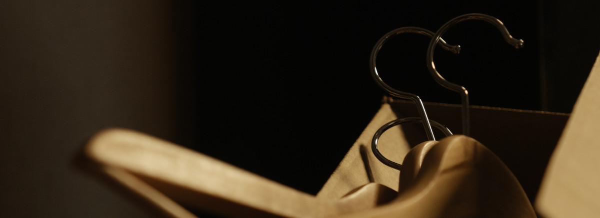 Как хранить верхнюю одежду