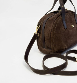 Коричневая сумка из натуральной замши