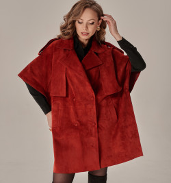 Дизайнерский замшевый жилет красного цвета