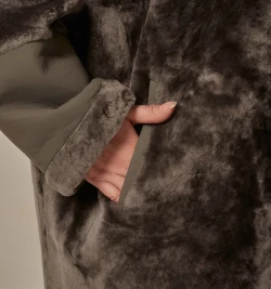 Элегантная дублёнка с норковым воротником